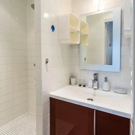 Cmg Nazareth/ Republique Xiv Apartment Paris