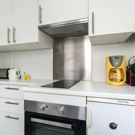 Apartment Cmg Nazareth/ Republique Xiv Paris