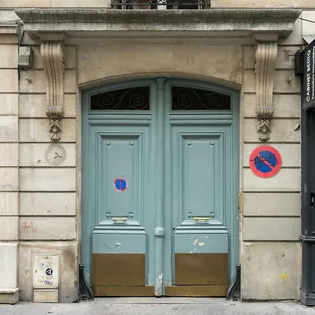 Cmg Nazareth/ Republique Xiv Apartment